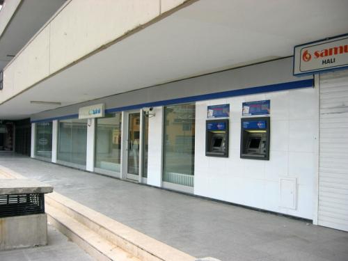 Yapı Kredi Bankası - Manifaturacılar Şubesi