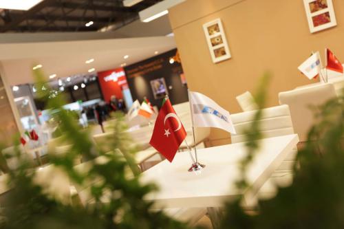 ECA MOSTRA CONVEGNA MİLANO