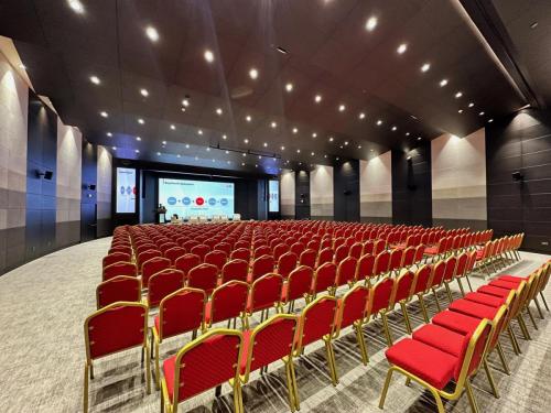 Türkiye İhracatçılar Meclisi Konferans Salonukütahya seramik unicera fuarı #fuarstand #internationalfairdesing #mimari #içmimari #expo #messe #fuar #stand #ofis #villa # mağaza #showroom #dekorasyon #proje #uygulama #yapifuari #imob #motosikletfuari #fair #exhibition #ahsapstand #modulerstand #banka #sube #villadekorasyon #showroomdekorasyon #uluslararasi #design #içmimar #fairdesign #unicera #kutahyaseramik #mimarsinanüniversitesi #güzelsanatlar #kütüphane #tim #konferanssalonu #türkiyeihracatcılarmeclisi #konferans