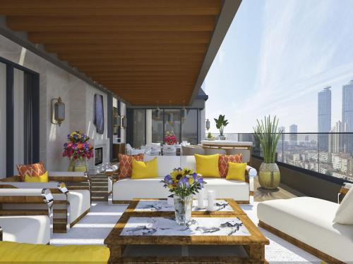 Four Seasons Private Residences İstanbul #fuarstand #internationalfairdesing #mimari #içmimari #expo #messe #fuar #stand #ofis #villa # mağaza #showroom #dekorasyon #proje #uygulama #render #vray #3dmax #villa